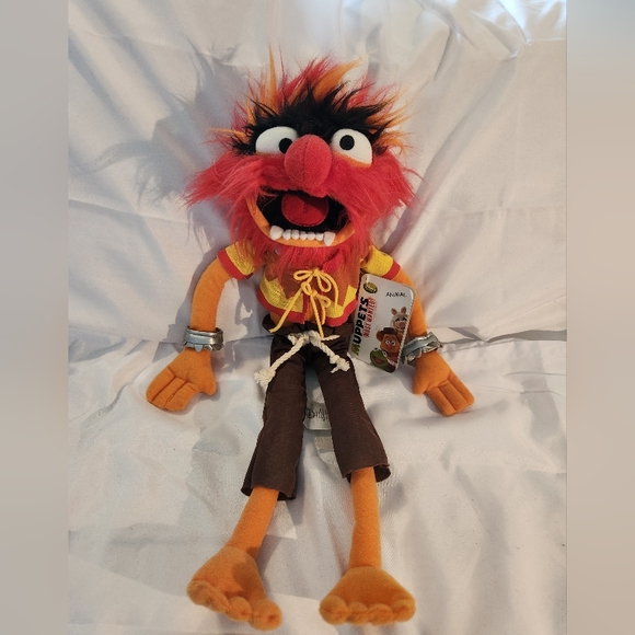 Animal plush from The Muppets Most Wanted Movie. Rare find. NWT. - Picture 1 of 7